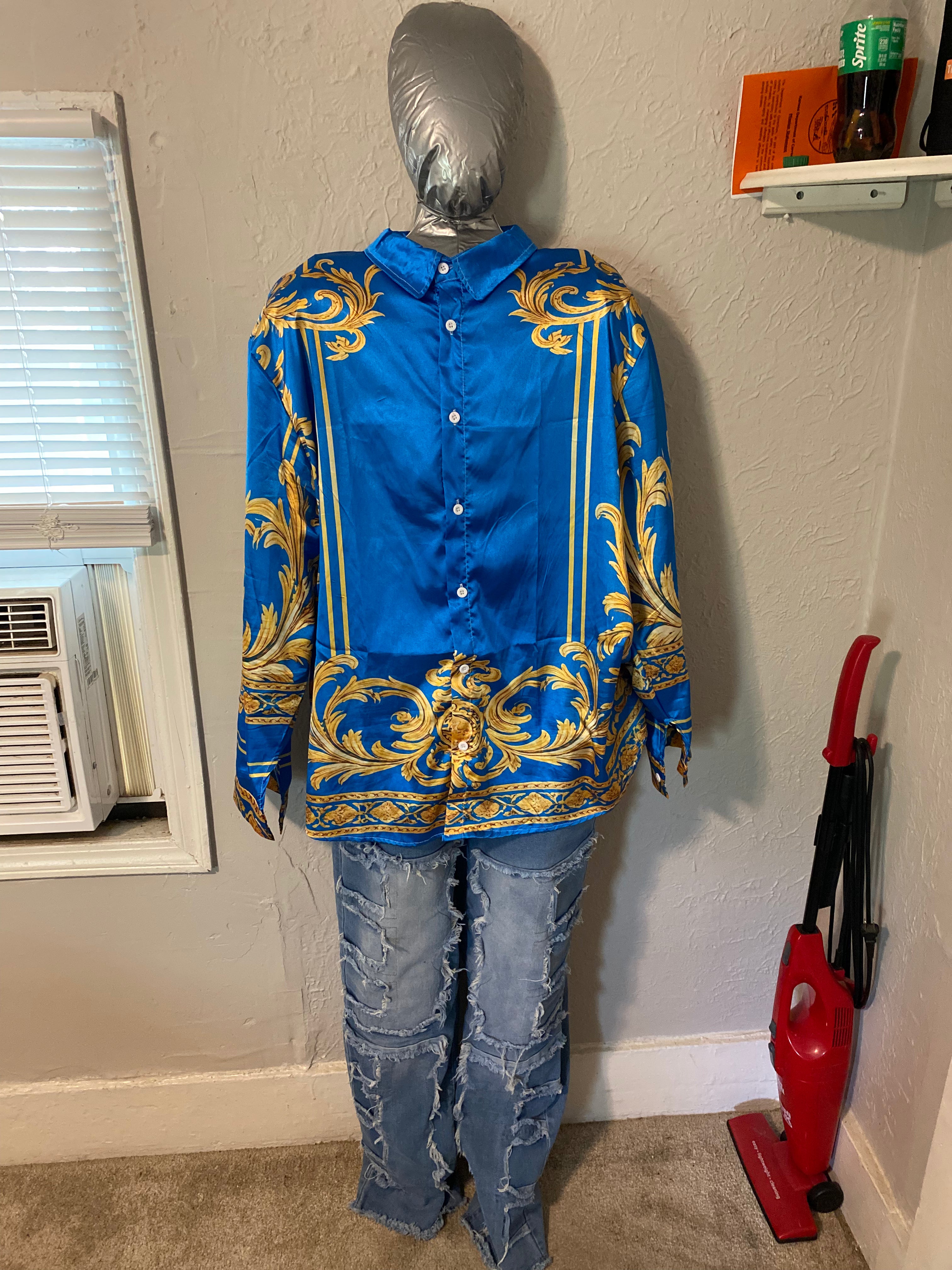 Blue dressy street outfit